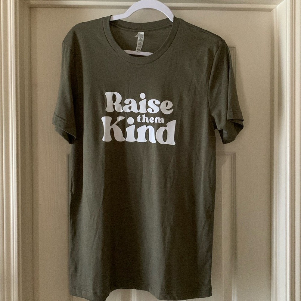 New Inspirational Mom or Dad Unisex tee.